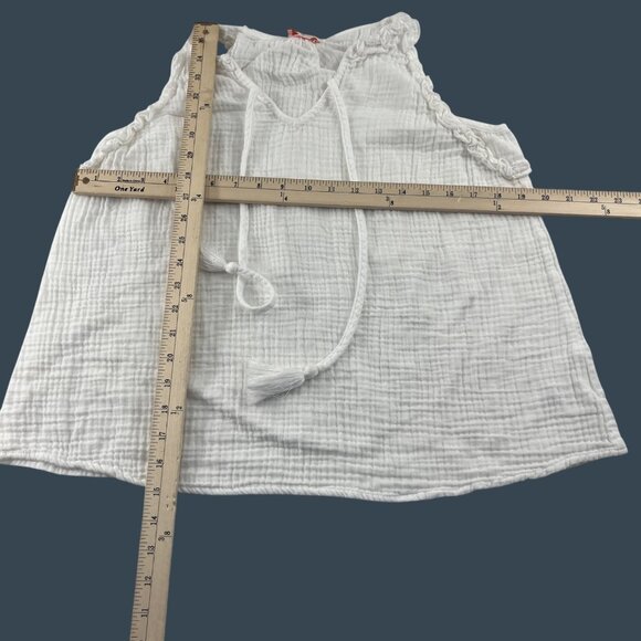 Hailey & Co White Sleeveless Top size Large 100% Polyester Gauze - Picture 3 of 5